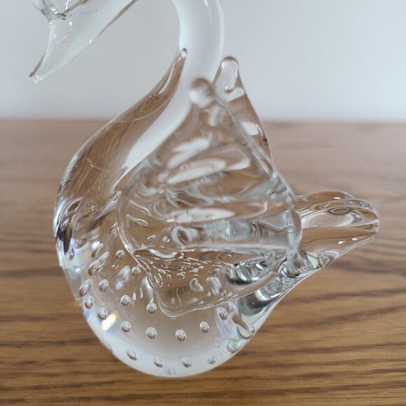 Vintage Precision Controlled Bubble Clear Glass Art Swan Figurine Paperweight - Picture 5 of 15